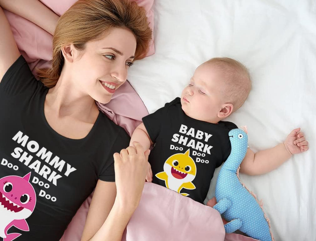 Mommy and Baby Shark Matching Outfits Mom Gifts Mother & Daughter Son Shirts Set